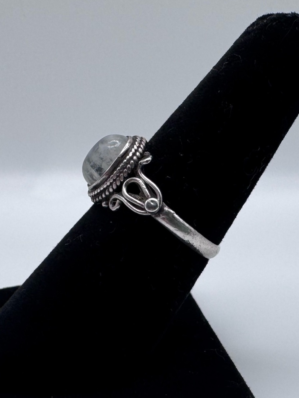 Sterling Silver 925 Ring with Blue Flash Moonstone Sz 6.5 - Picture 3 of 8